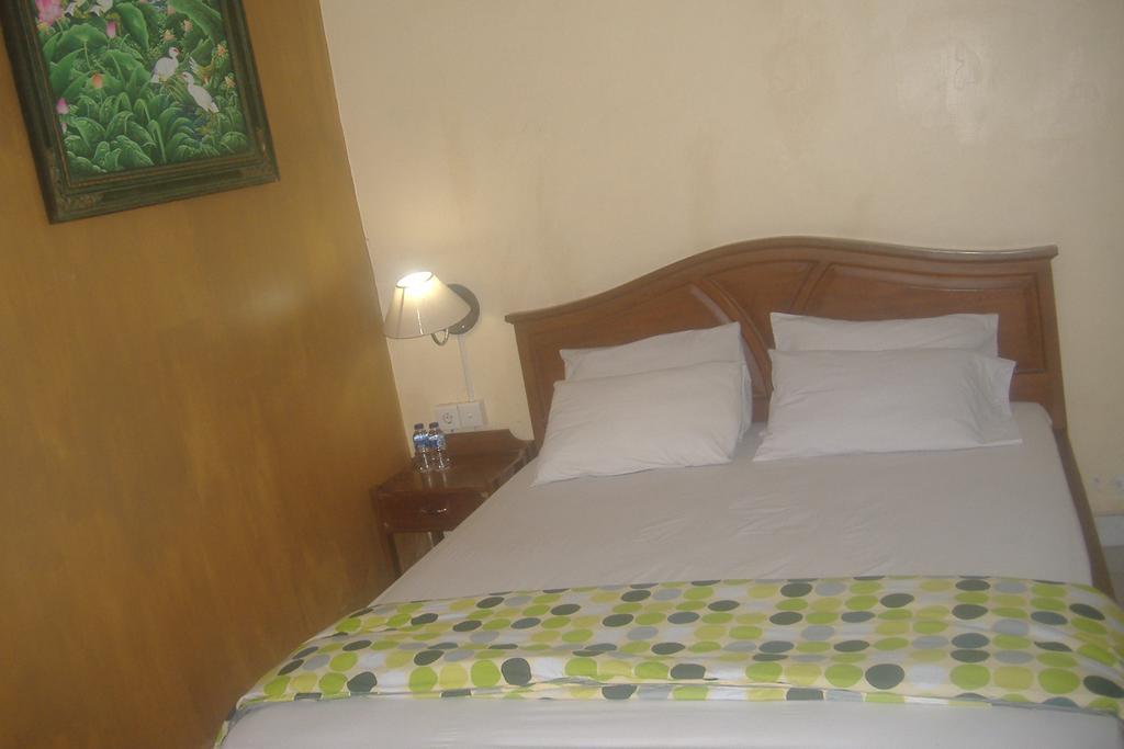 Mustika Inn Kuta Lombok Værelse billede