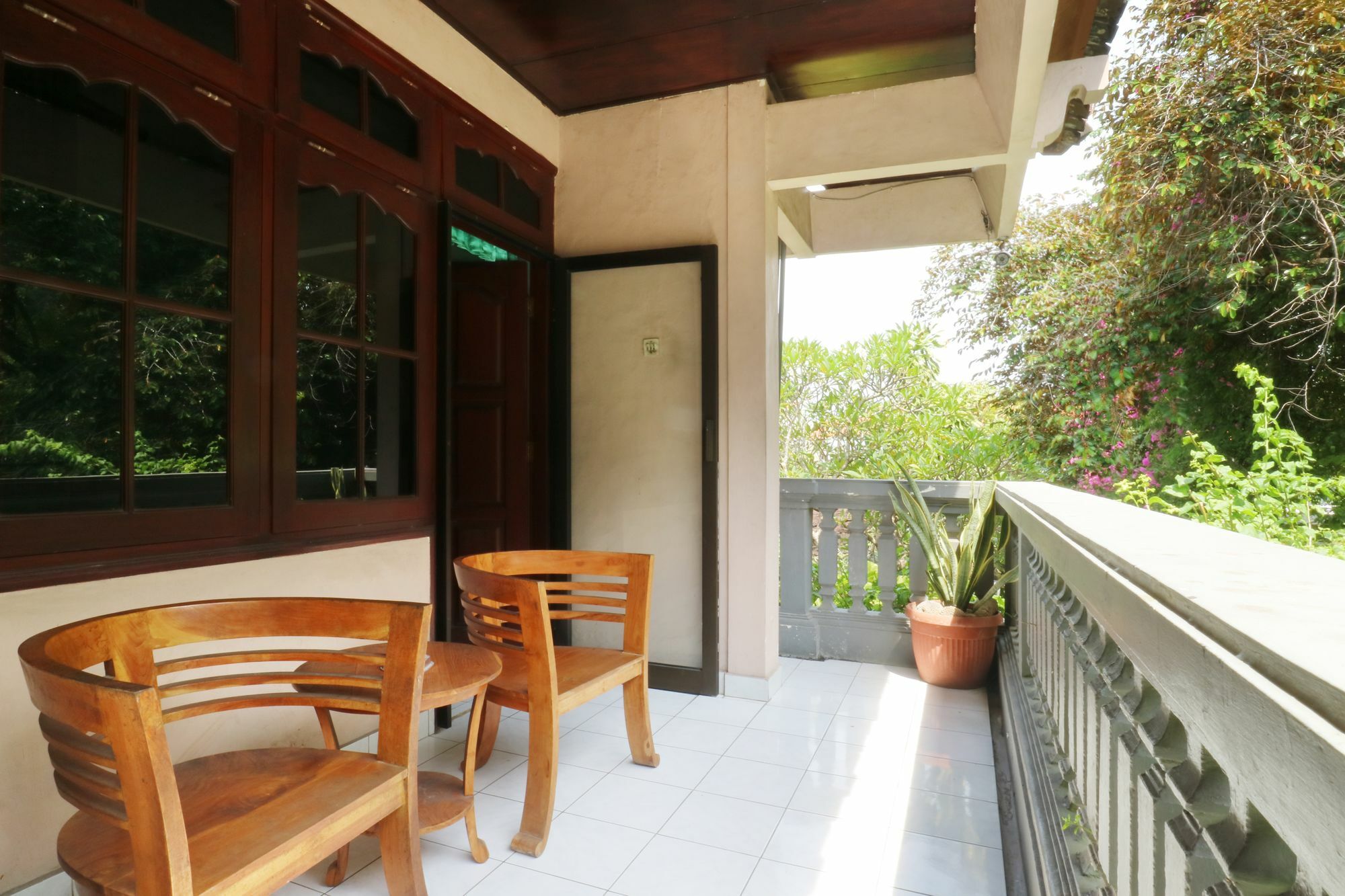 Mustika Inn Kuta Lombok Eksteriør billede
